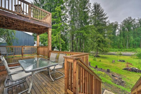 Lake Stevens Getaway 2 Decks with River Views